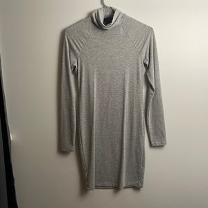 medium, turtleneck bodycon dress, real stylish 💅🏻🐨